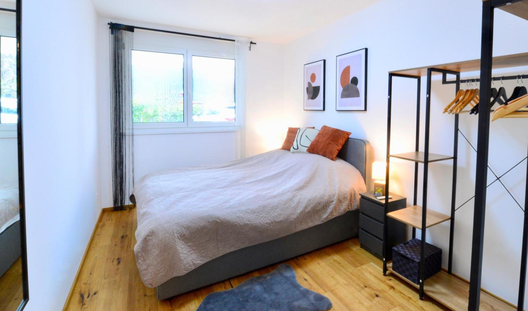 Apartament New With Parking And Metro In Front Of The House *